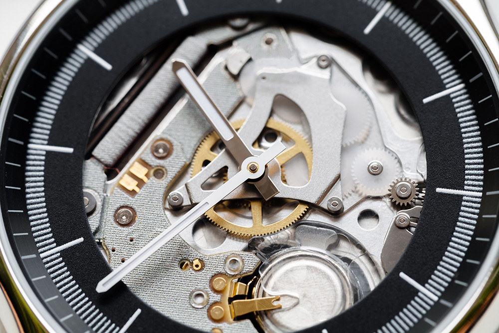quartz watch movement detail