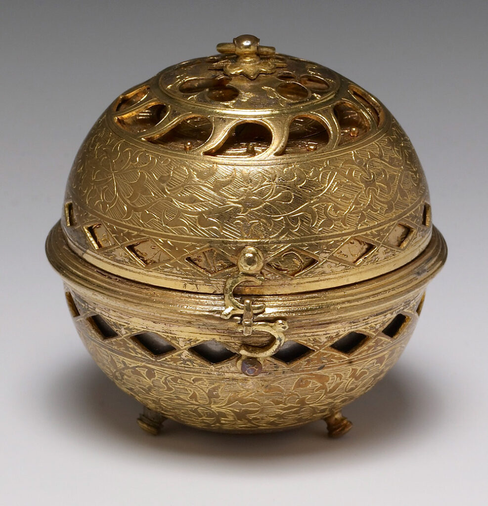 Spherical Table Watch, engraved.