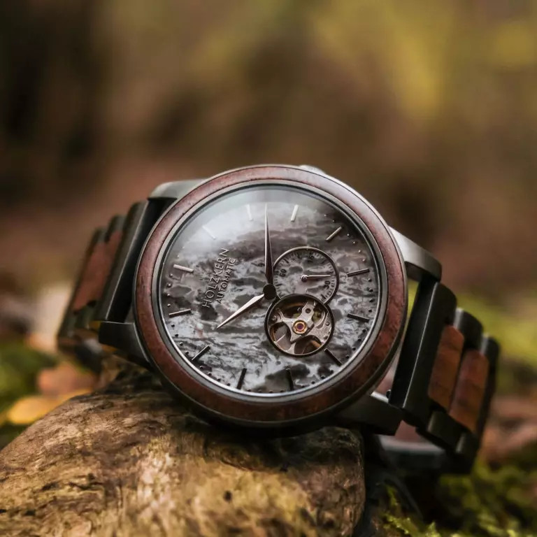 Holzkern Chicago Walnut and Marble watch, 