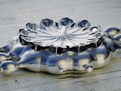 Poppy Seed-pod watch, silver. Thumbnail