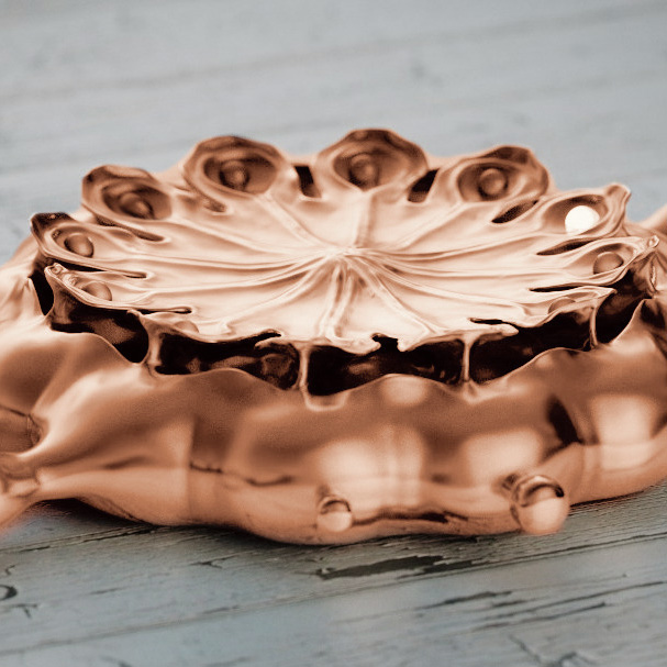 Poppy Seed Pod watch in rose gold